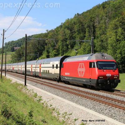 Re 460 108 CFF à Tecknau (CH)