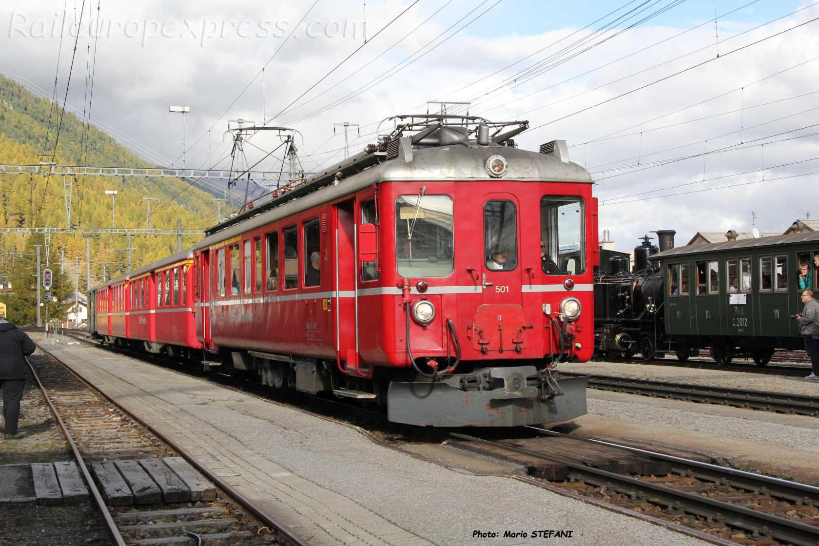 ABe 4/4 501 RhB à Bever (CH)