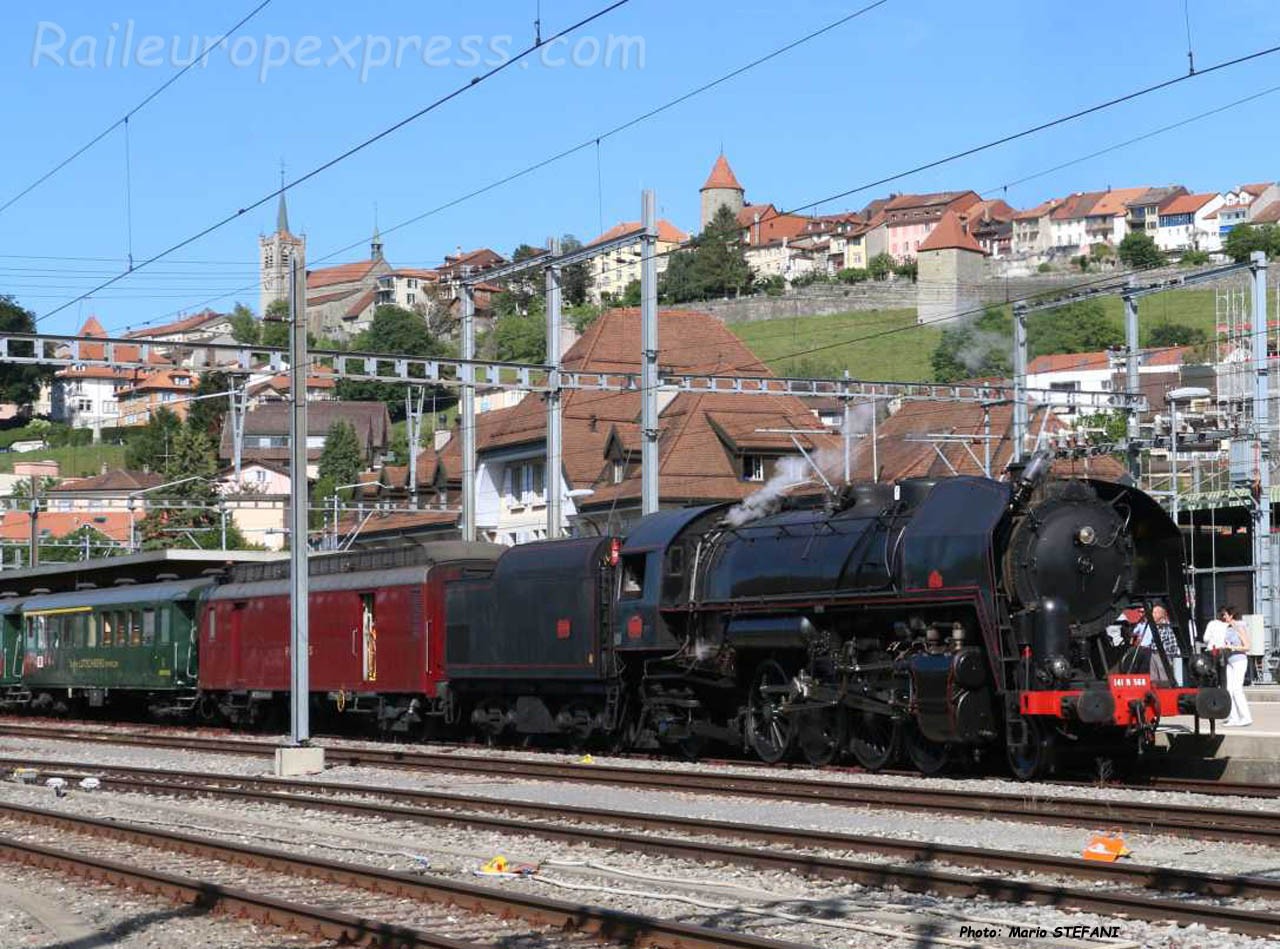 141 R 568 SNCF à Romont (CH)