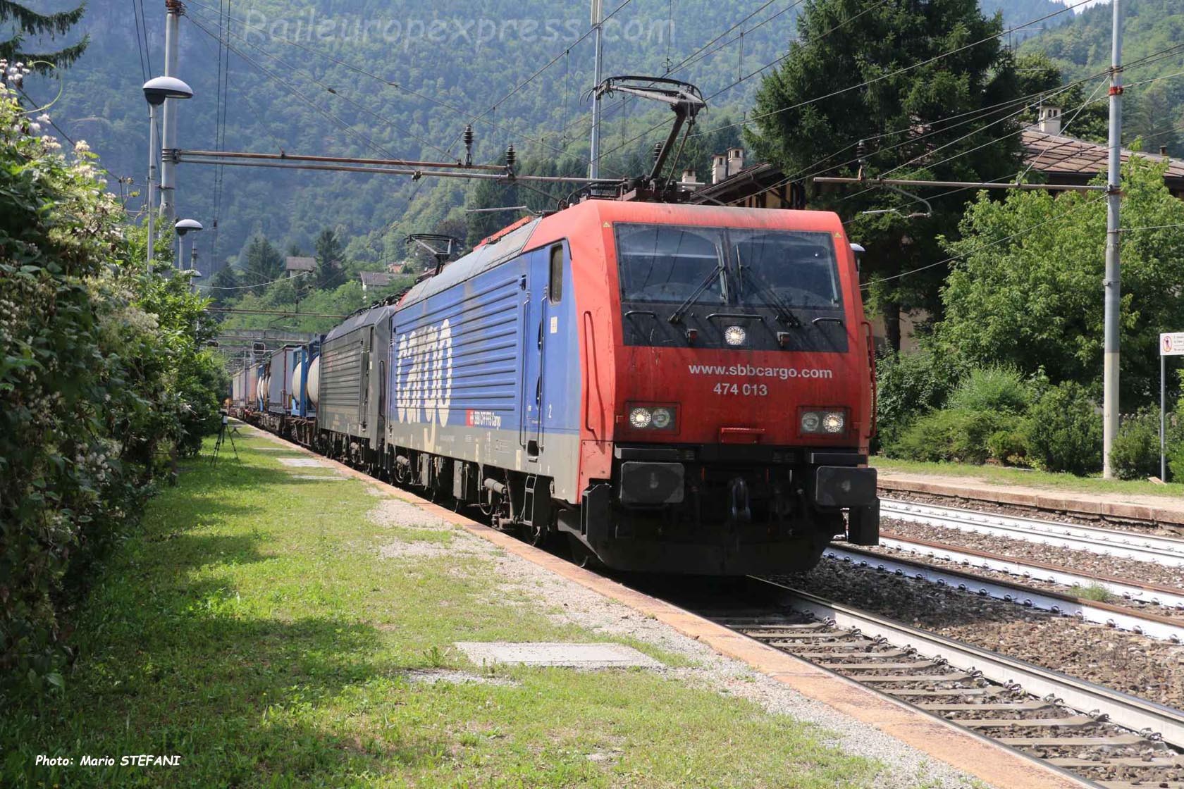 Re 474 013 CFF à Varzo (I)