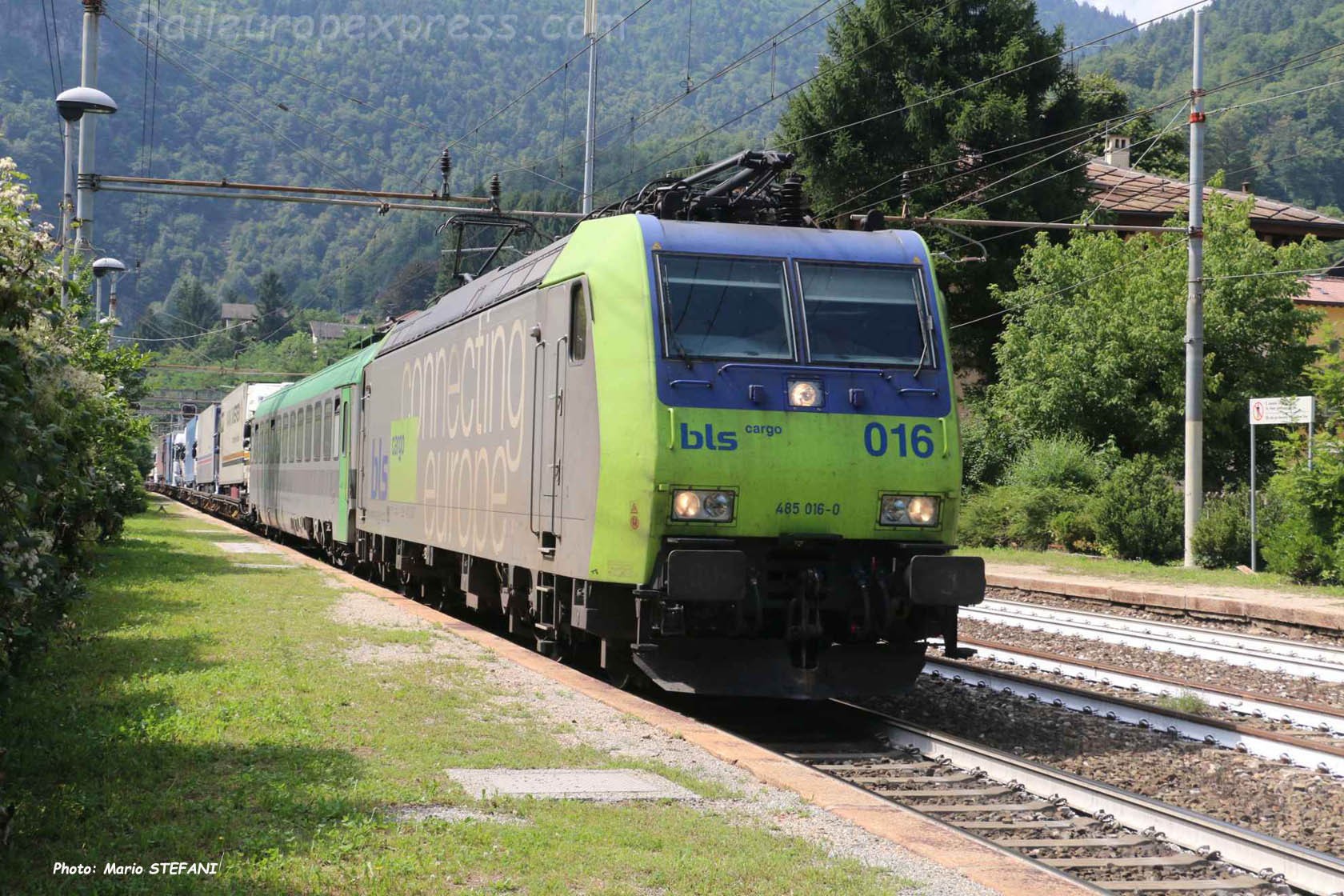 Re 485 016-0 BLS à Varzo (I)