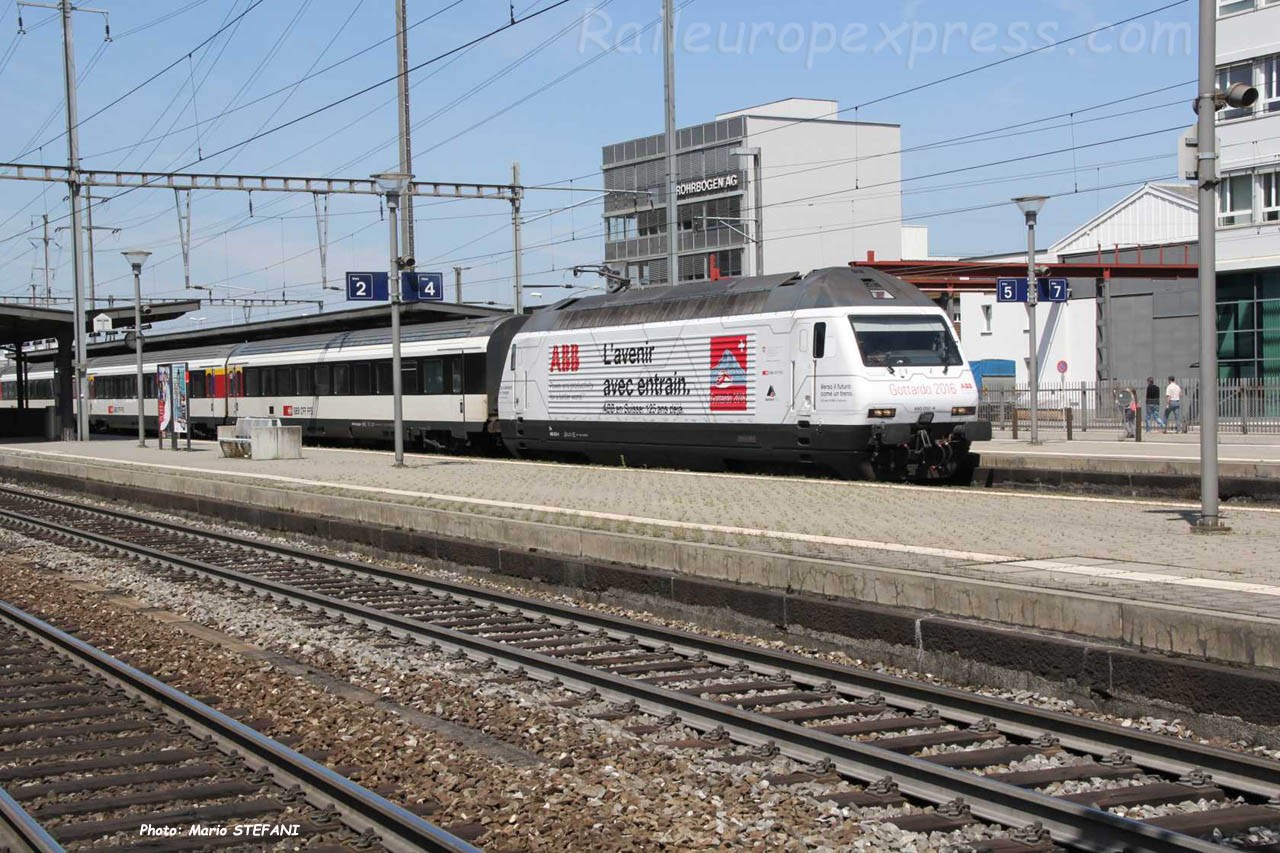 Re 460 052-4 CFF à Pratteln (CH)