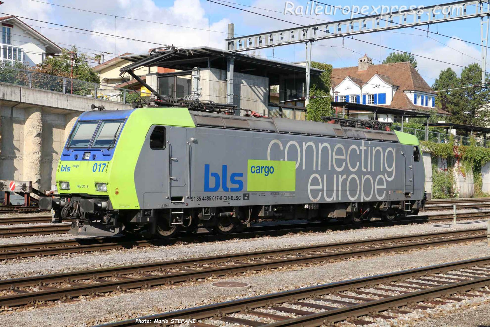 Re 485 017-8 à Spiez (CH)