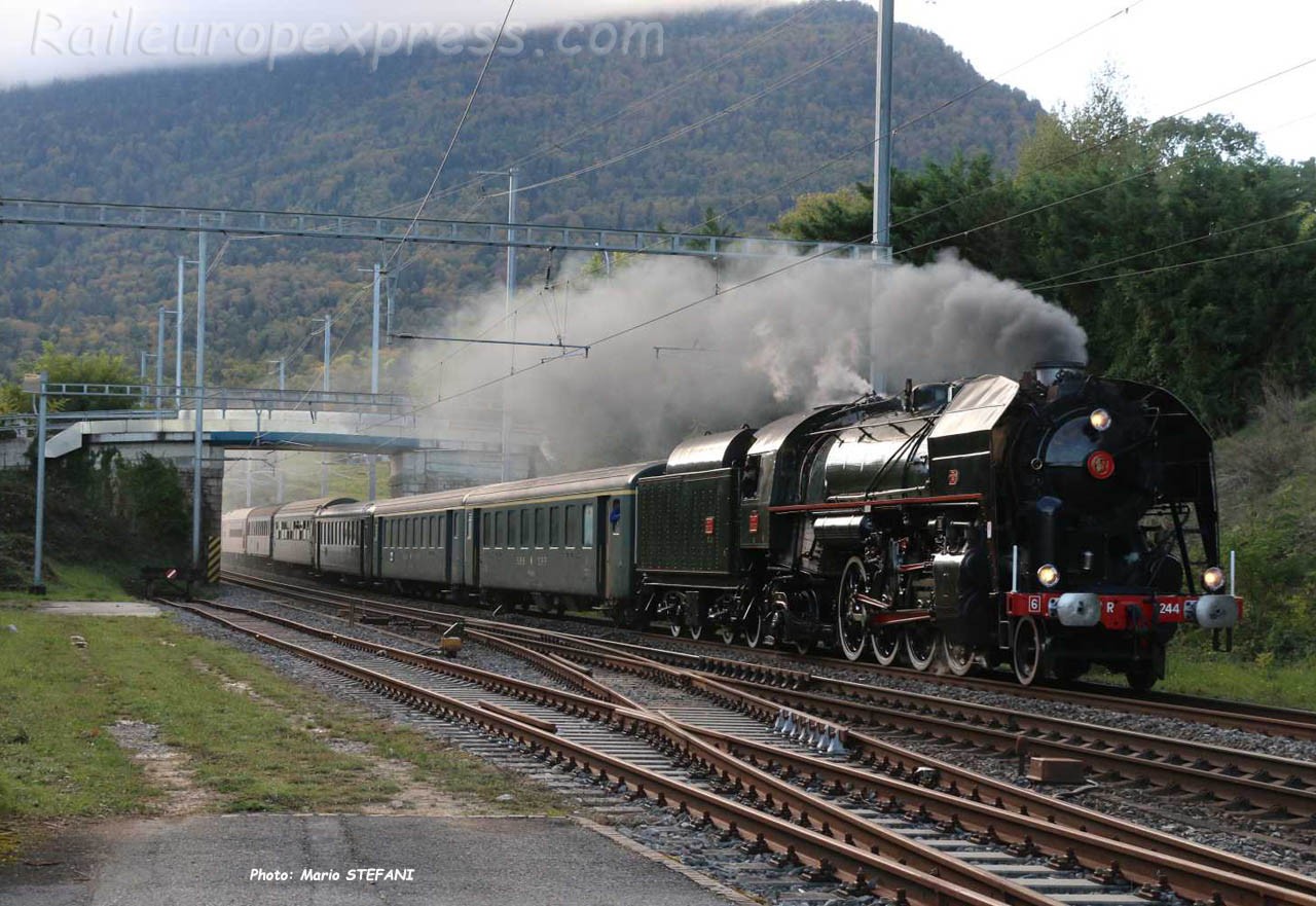 141 R 1044 SNCF à Boudry (CH)