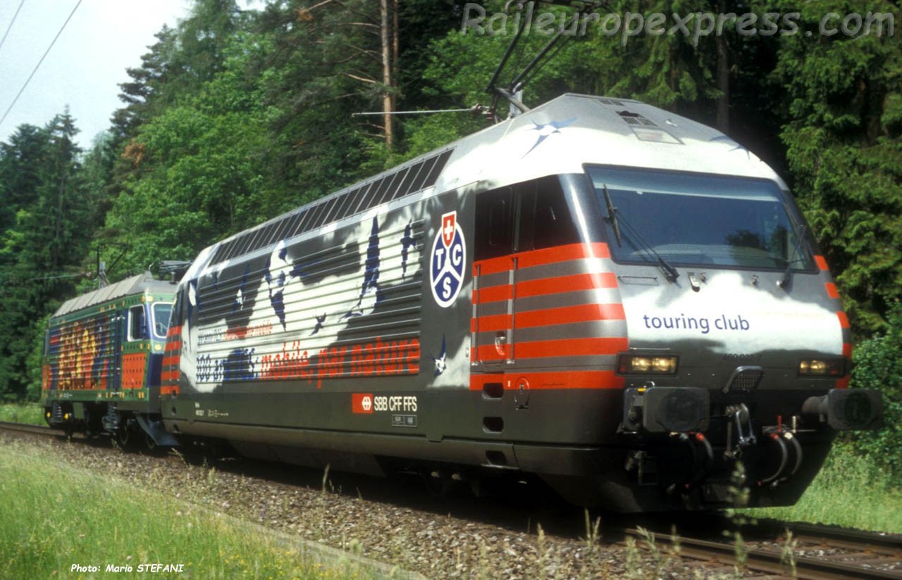 Re 460 022-7 CFF à Chambrelien (CH)