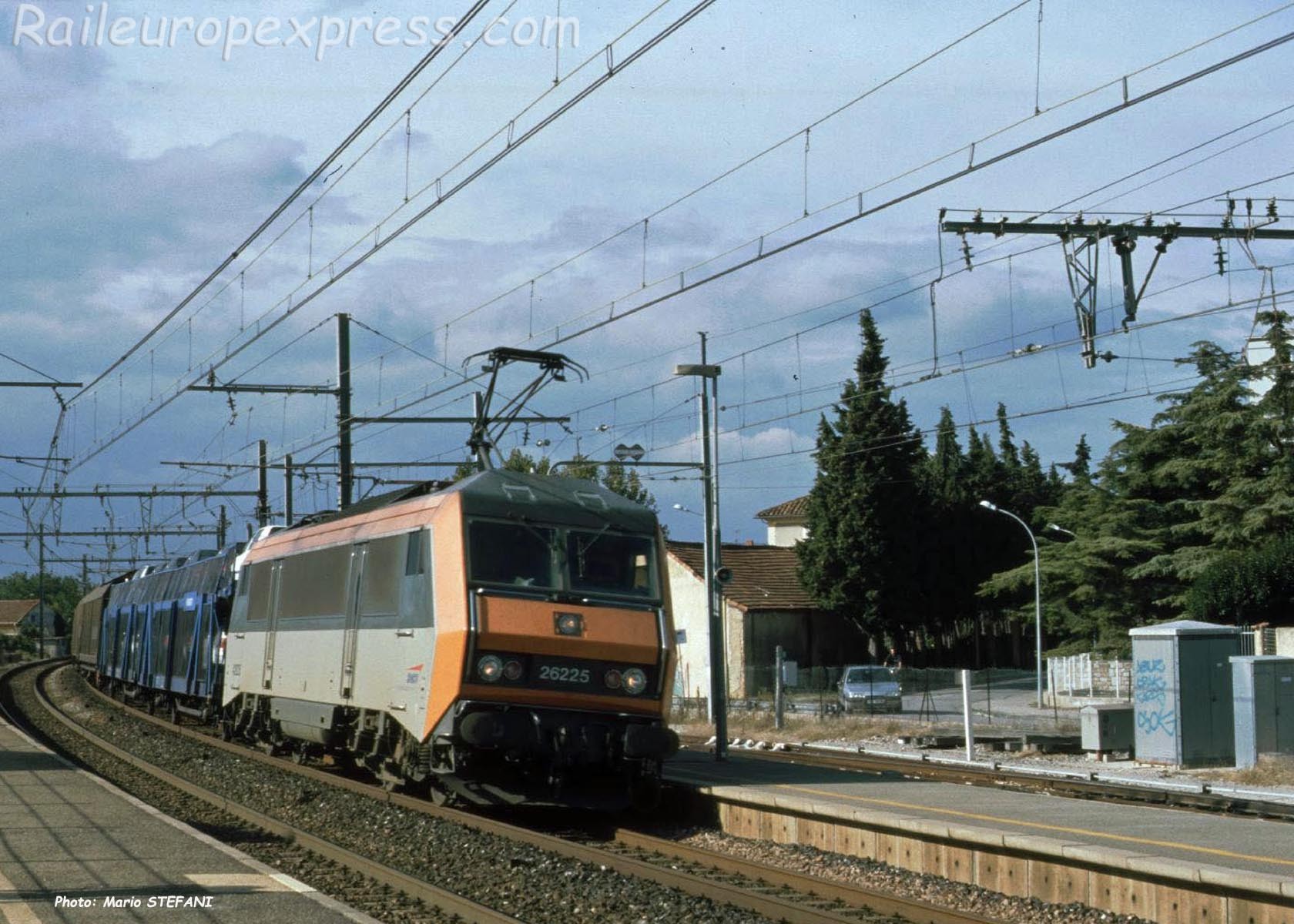 BB 26225 SNCF à Orange (F-84)