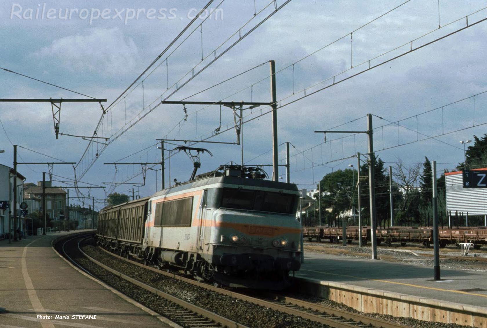 BB 7227 SNCF à Orange (F-84)