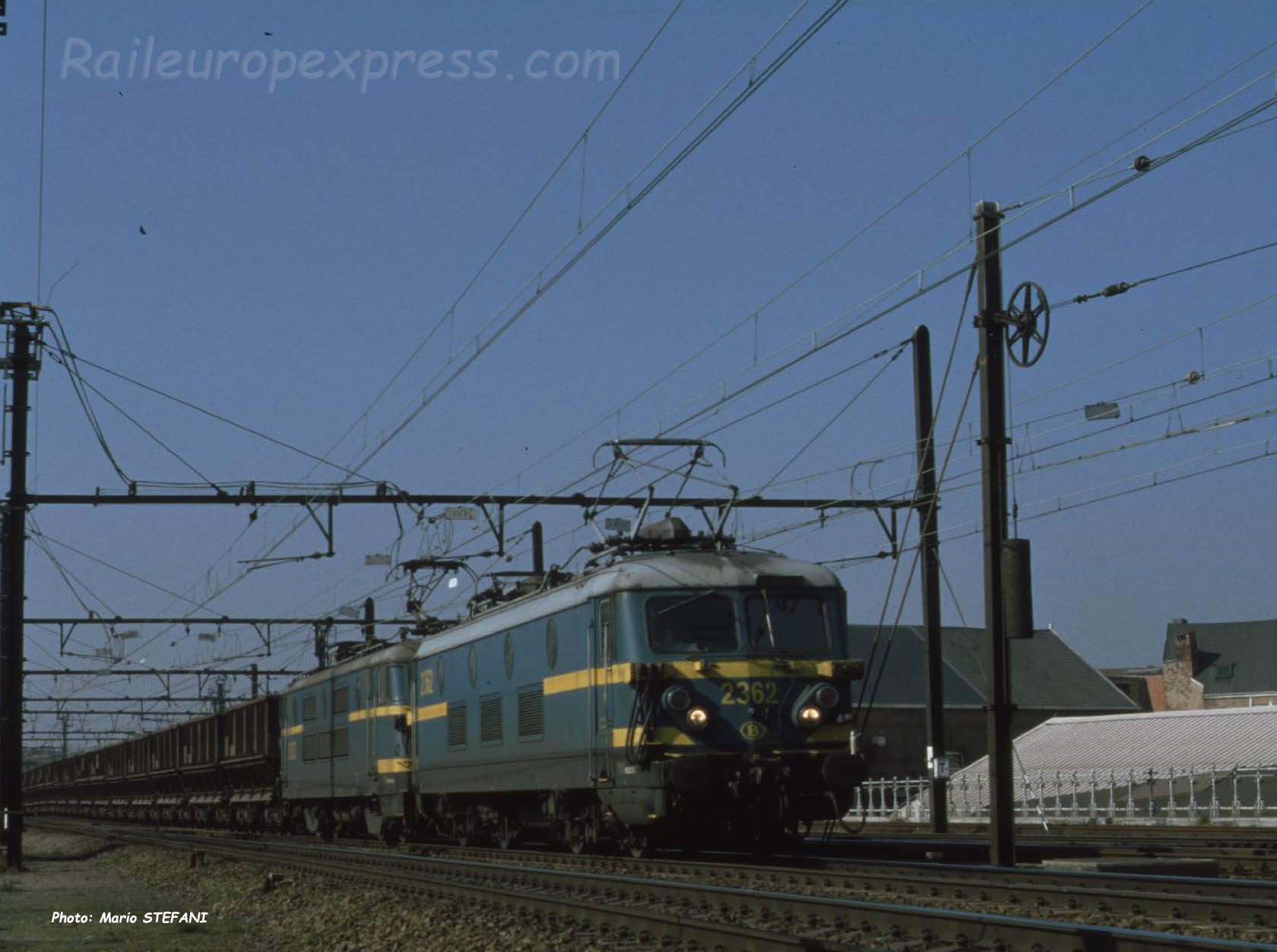 HLE 2362 SNCB à Antwerpen Oost (B)