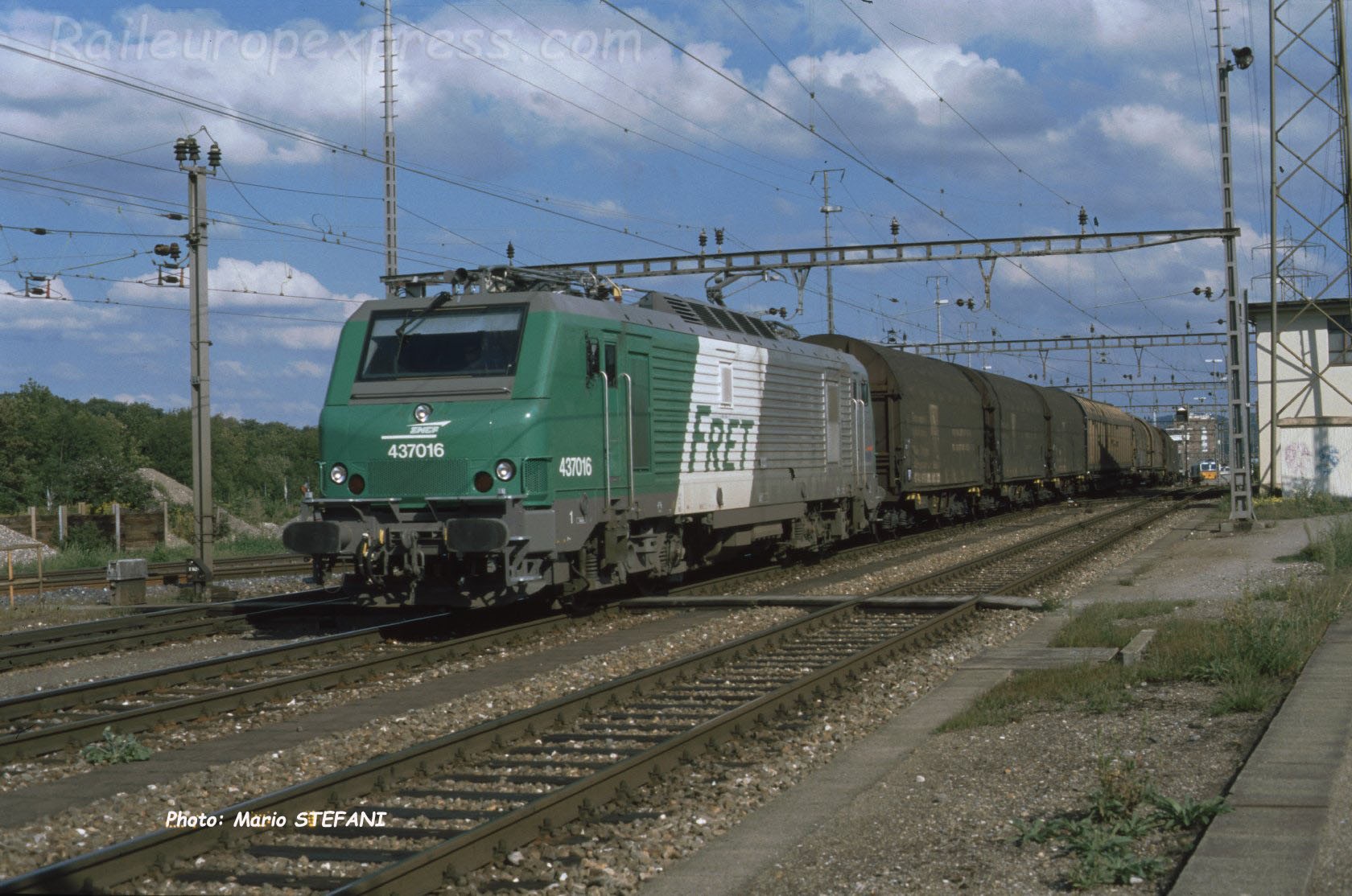 BB 37016 SNCF à Muttenz (CH)