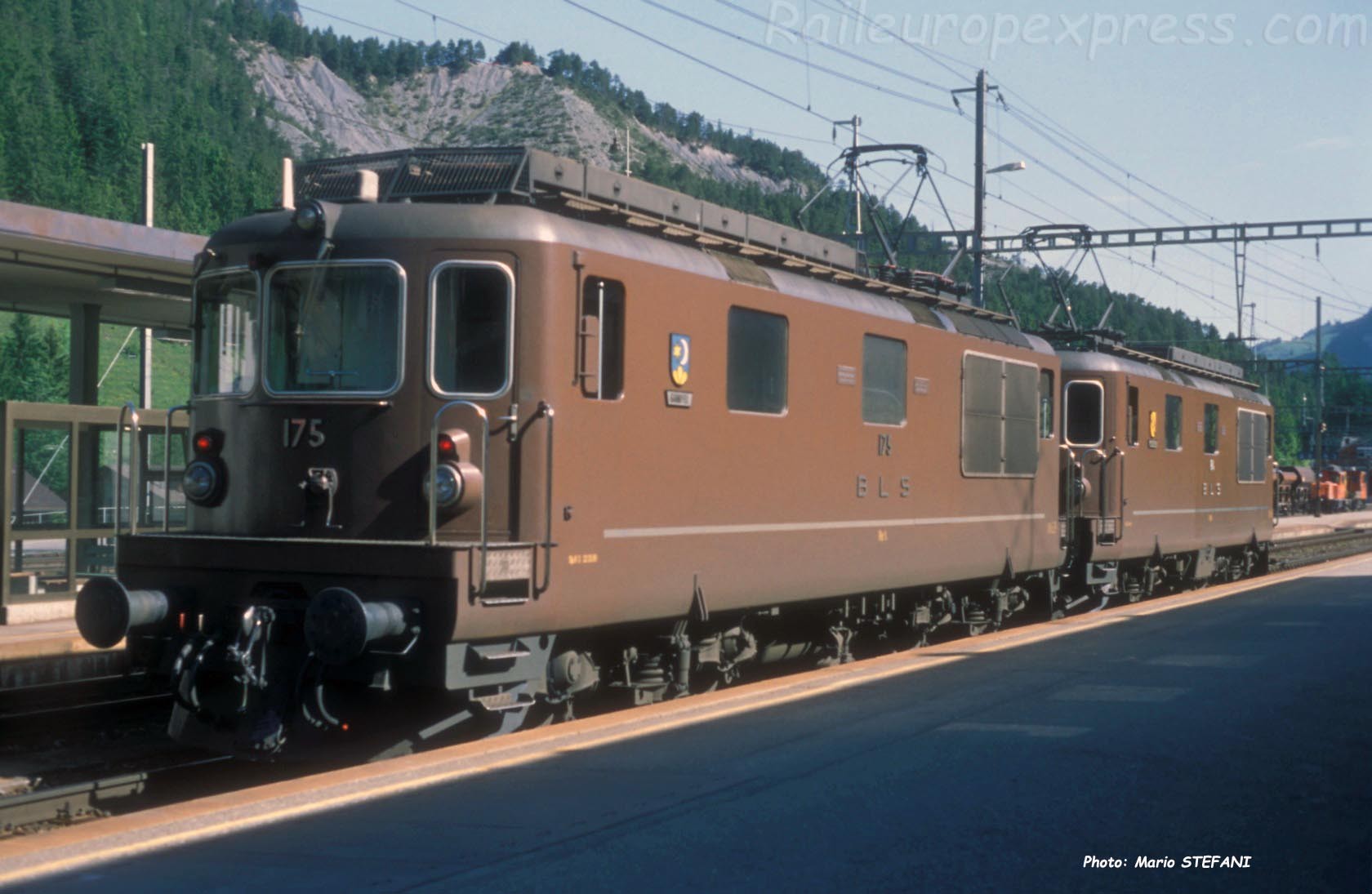 Re 4/4 175 BLS à Kandersteg (CH)