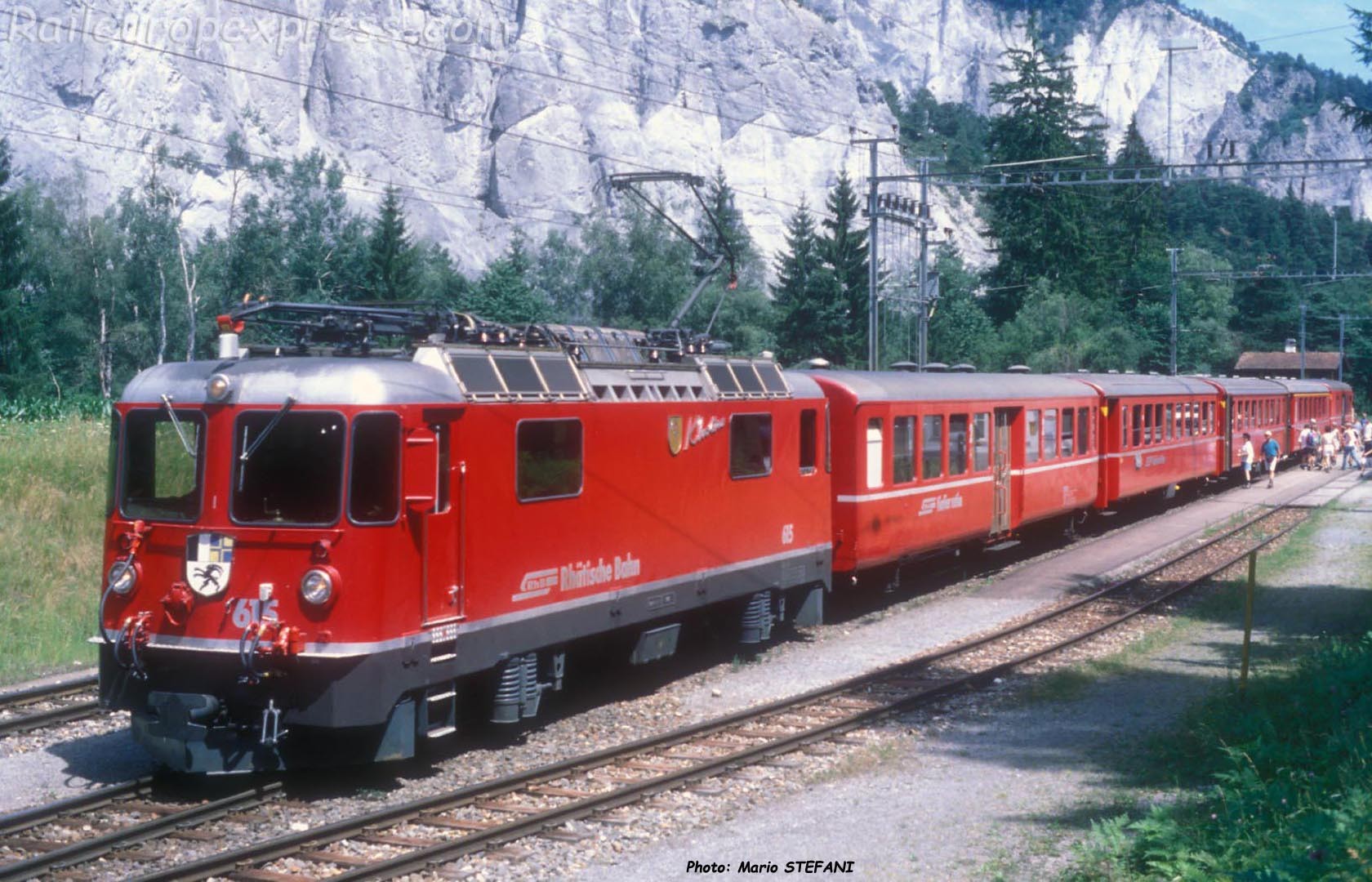 Ge 4/4 II 615 RhB à Versam Safiem (CH)