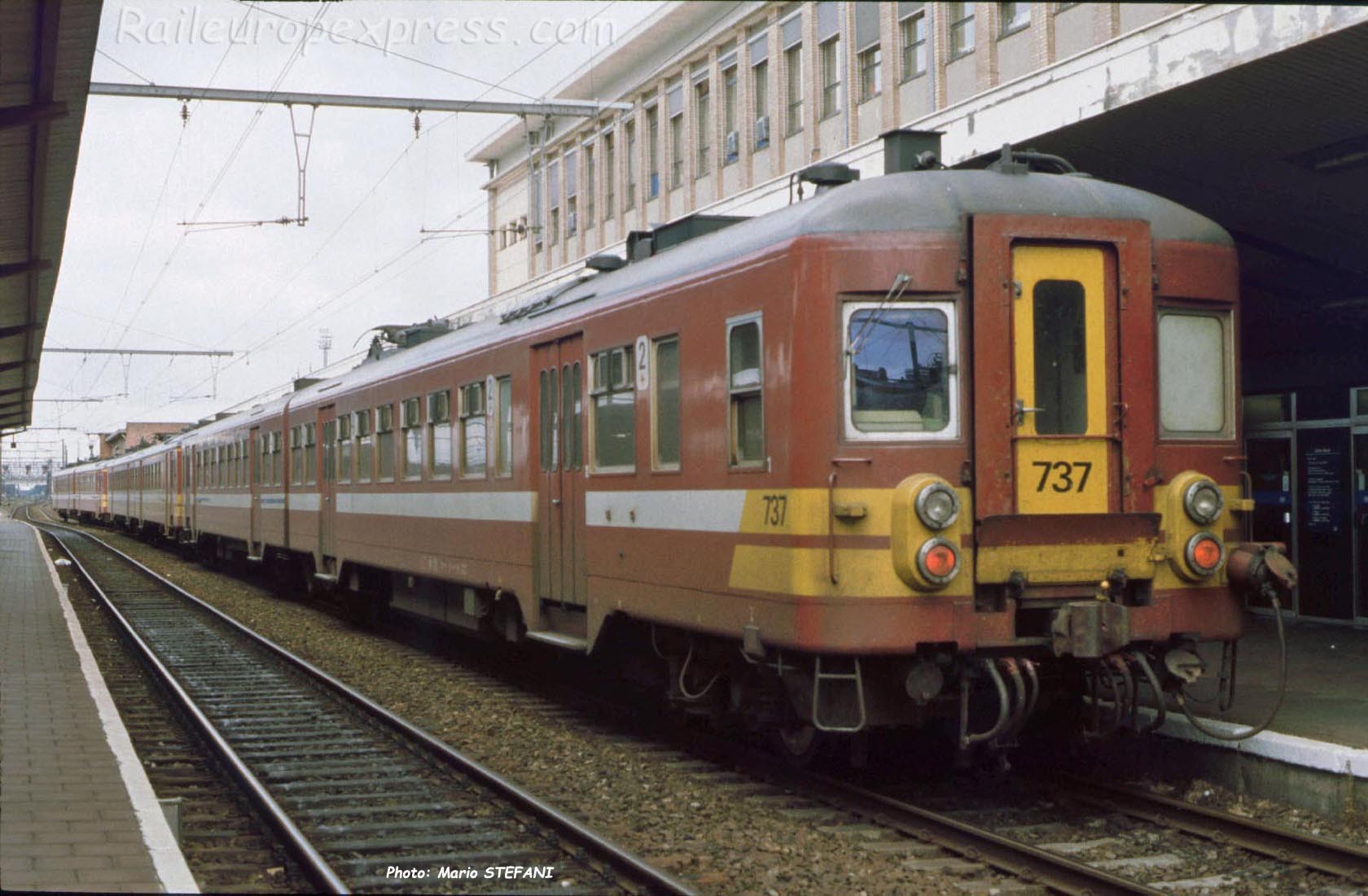 AM 737 SNCB à Hasselt (B)