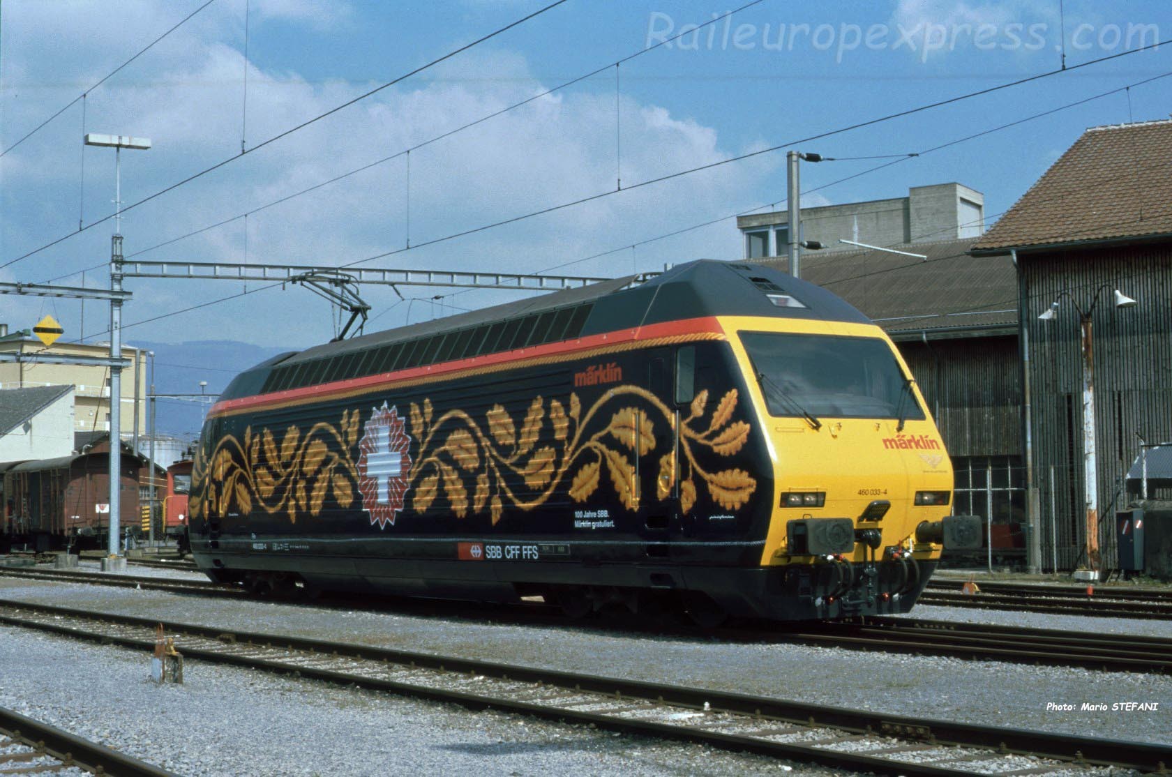 RE 460 033-4 CFF à Yverdon (CH)