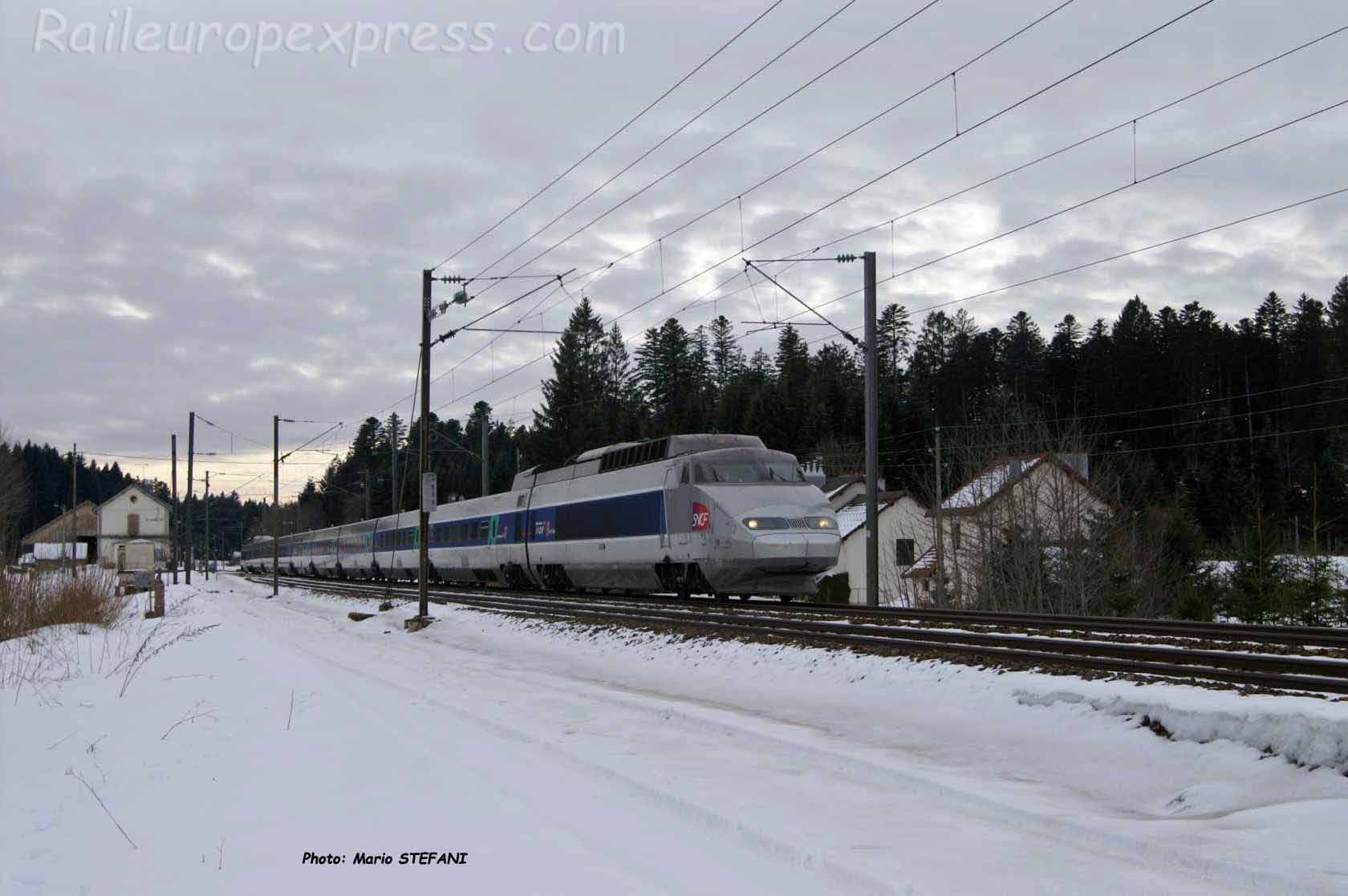 TGV SNCF à Boujailles (F-25)