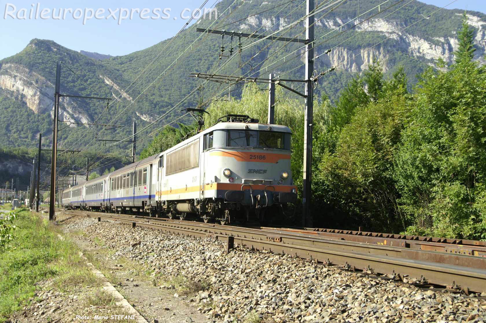 BB 25186 SNCF à Ambérieu (F-01)