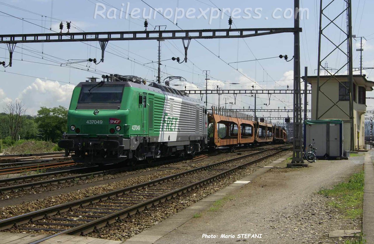 BB 37049 SNCF à Muttenz (CH)