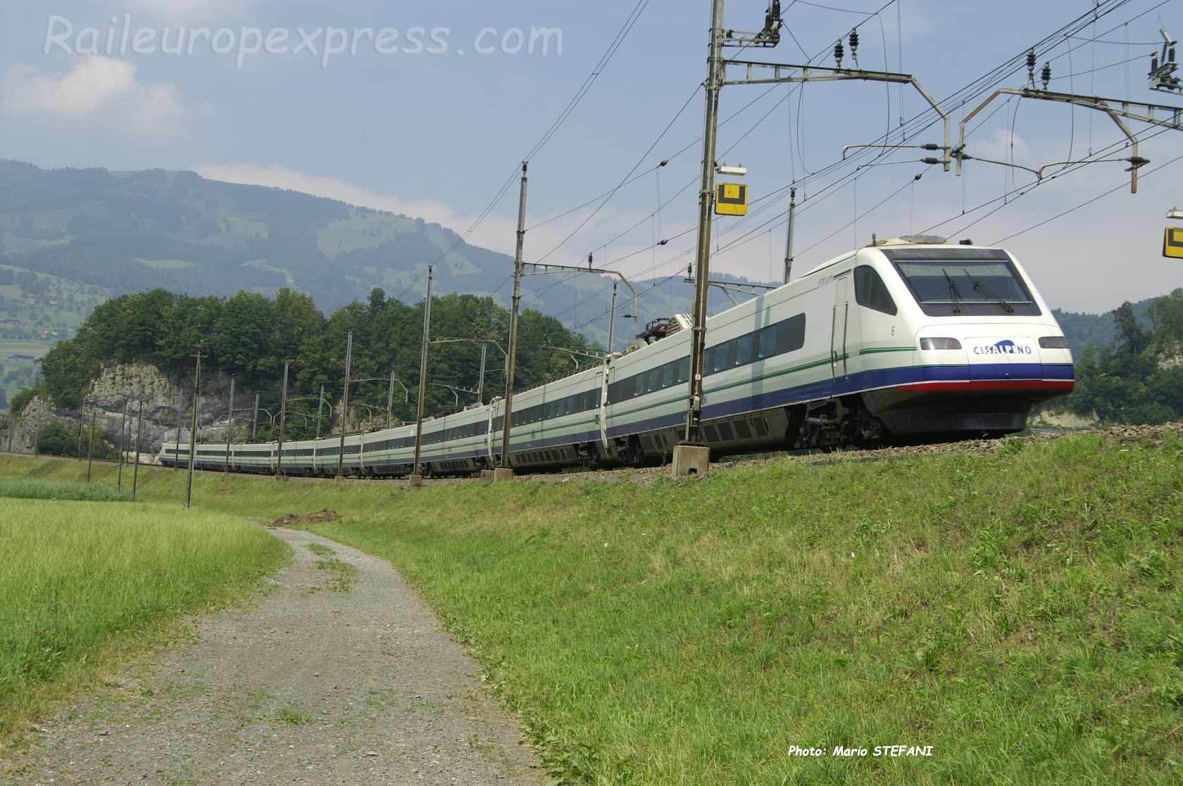 ETR 470 FS à Steinen (CH)