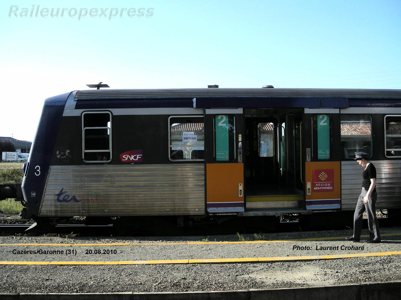 Rame Réversible Régionale SNCF à Cazères sur Garonne (F 31)