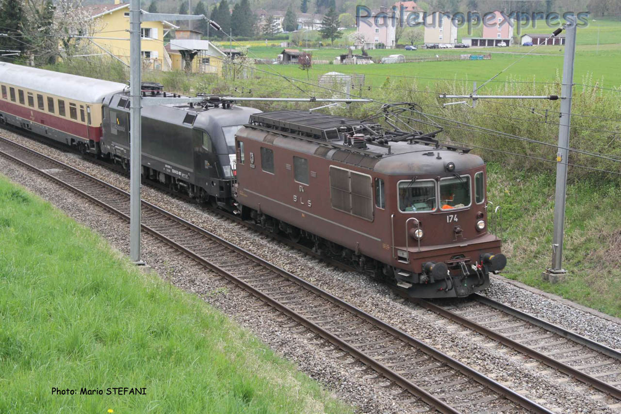 Re 4/4 174 BLS à Boudry (CH)