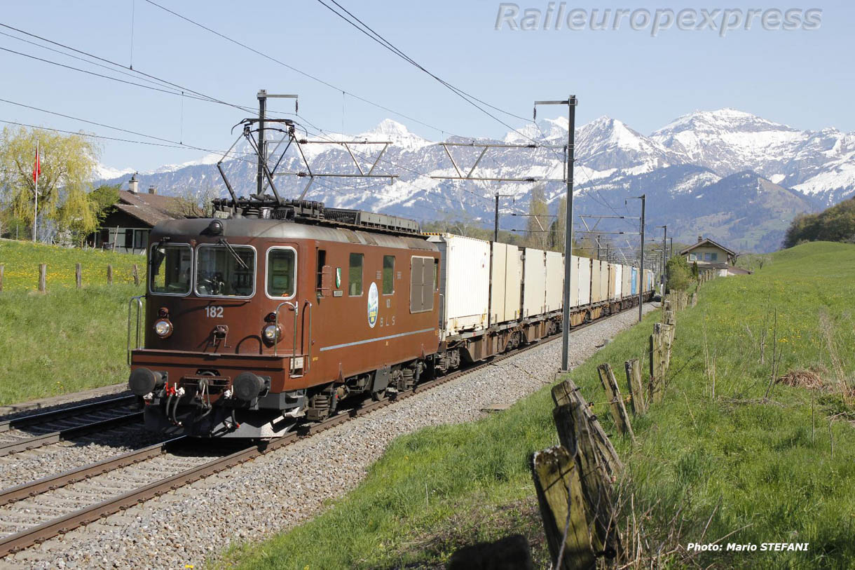 Re 4/4 182 BLS à Kumm