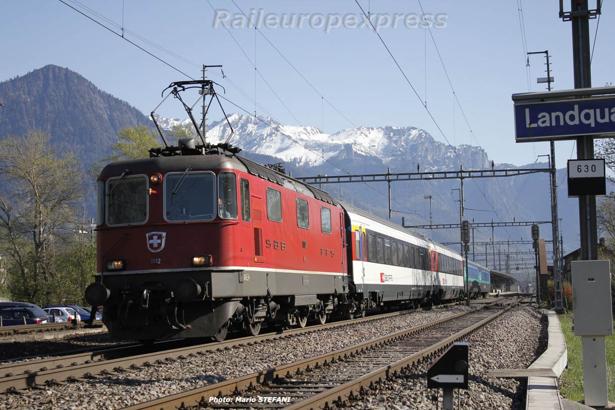 Re 4/4 II 11112 à Landquart