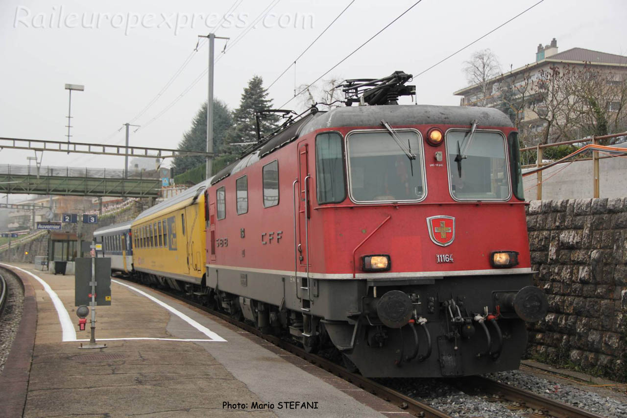 Re 4/4 II 11164 CFF à Auvernier (CH)