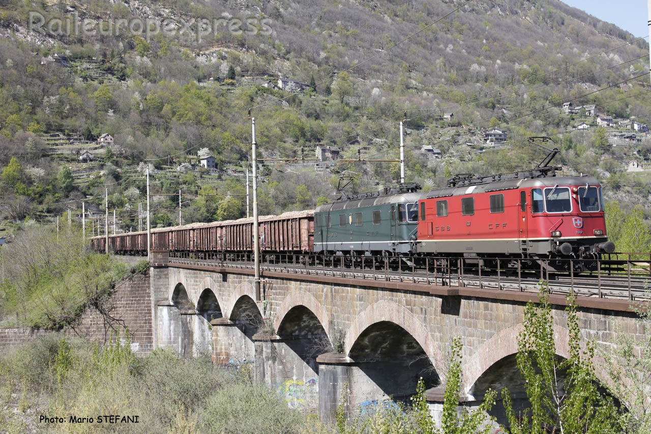 Re 4/4 II 11337 CFF à Domodossola (I)