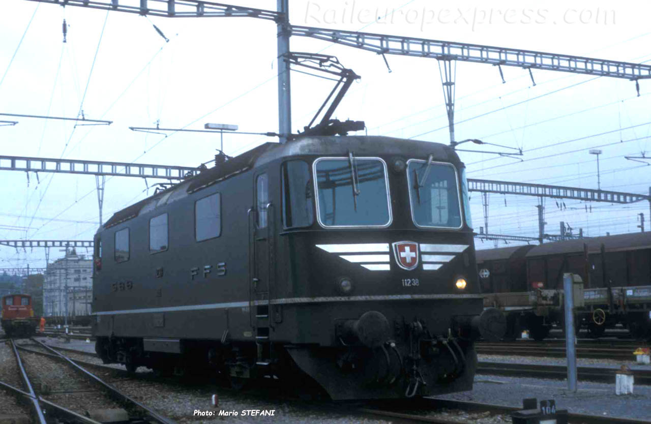 Re 4/4 11238 CFF à Yverdon (CH)