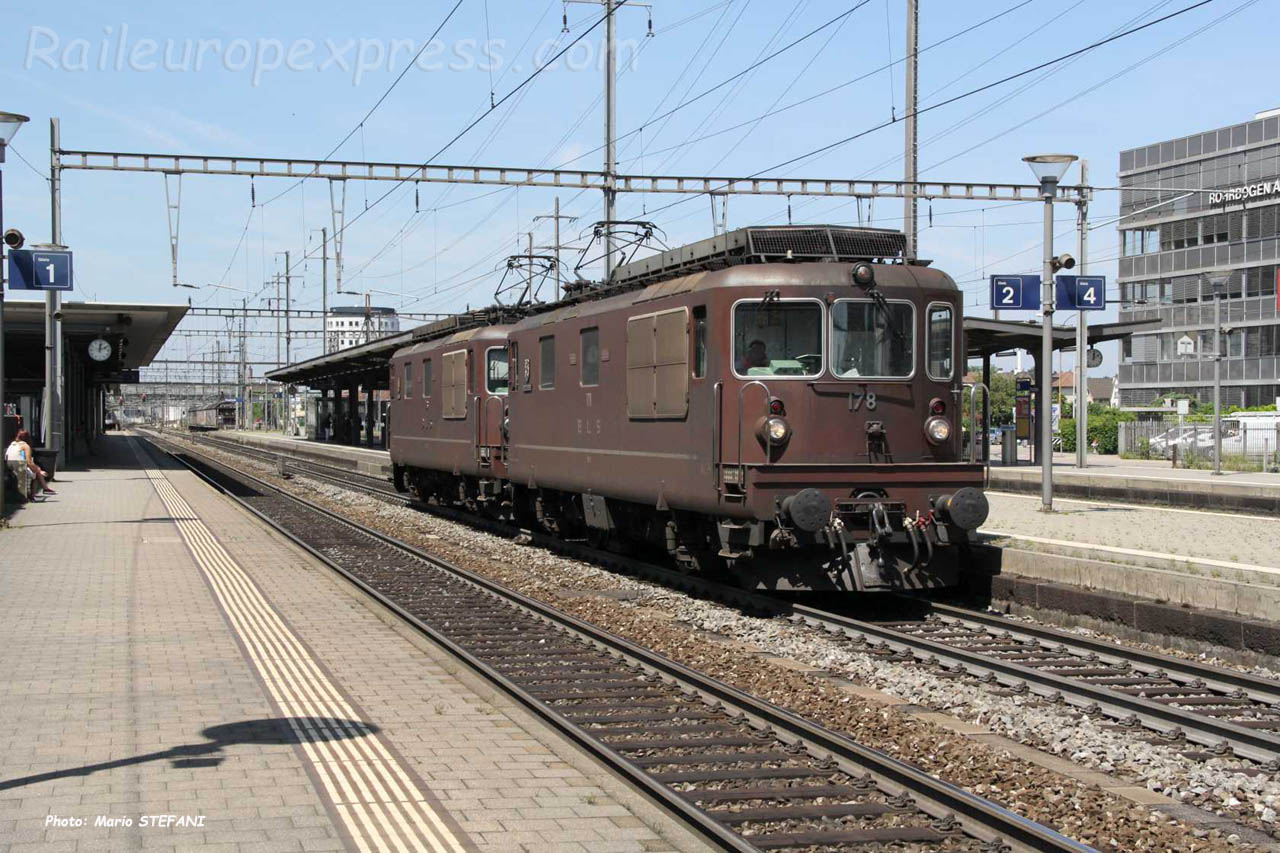 Re 4/4 178 BLS à Pratteln (CH)