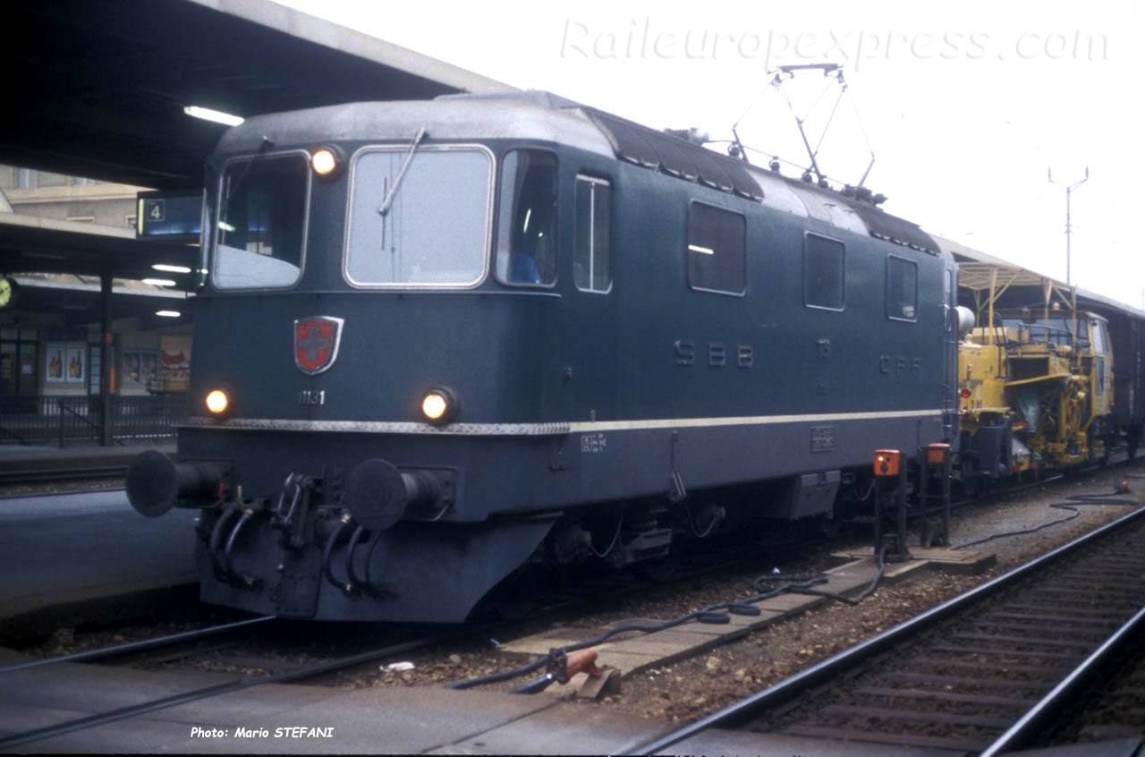 Re 4/4 II 11131 CFF à Neuchâtel (CH)