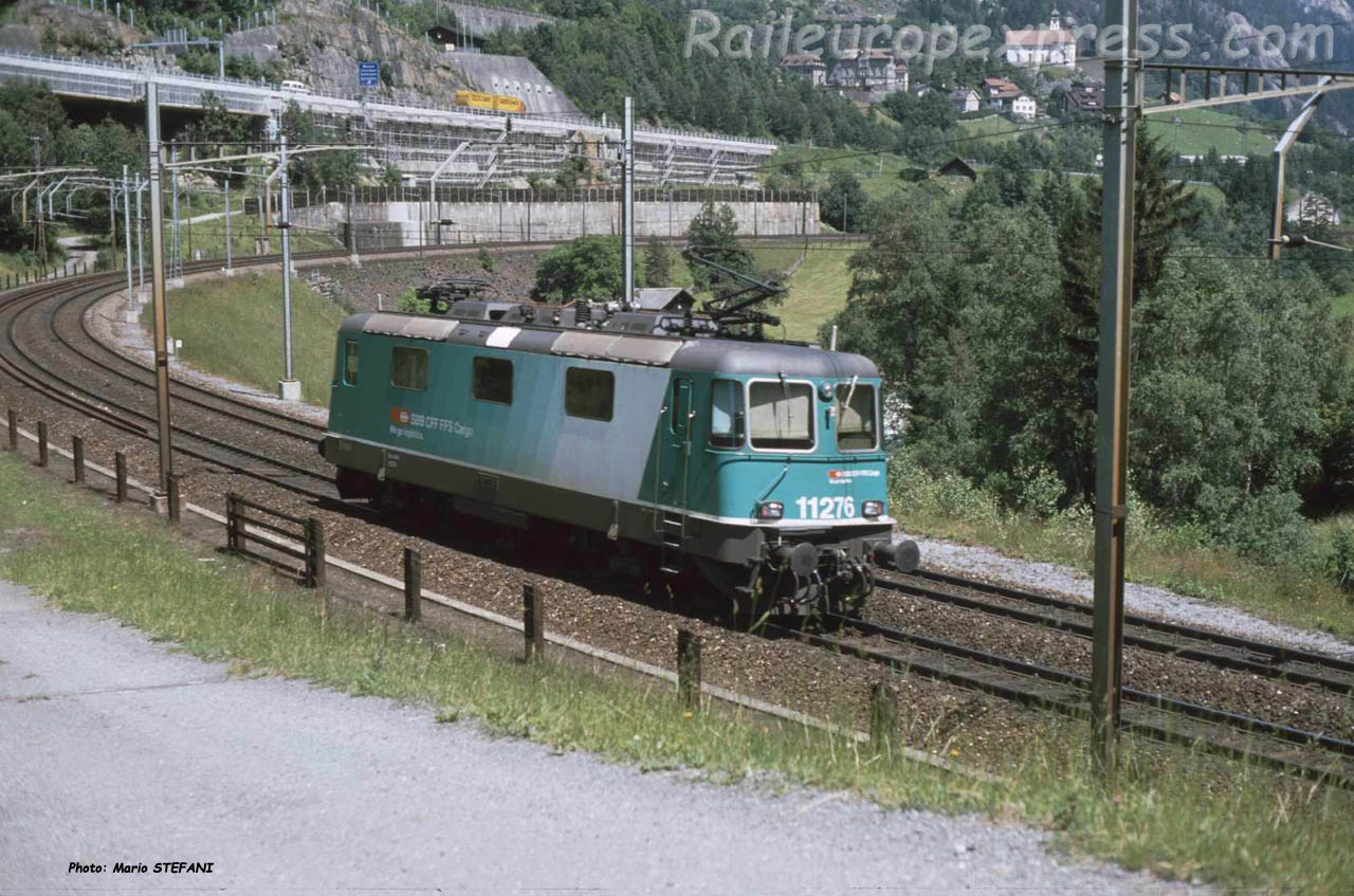 Re 4/4 II 11276 CFF à Wassen (CH)