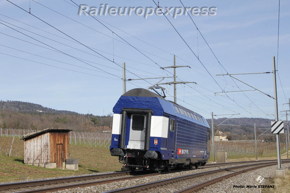 Re 450 007 CFF vue de l'arrière