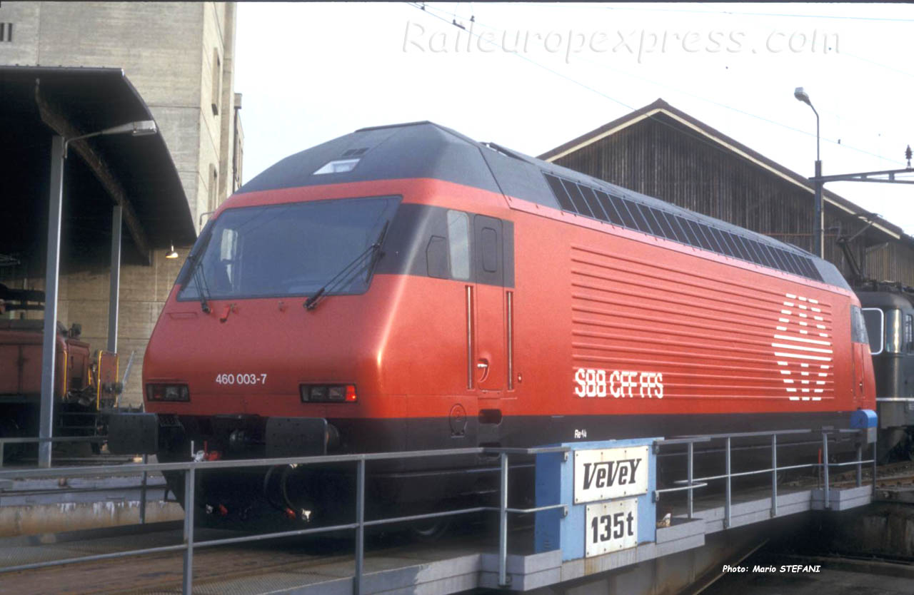 Re 460 003-7 CFF à Yverdon (CH)