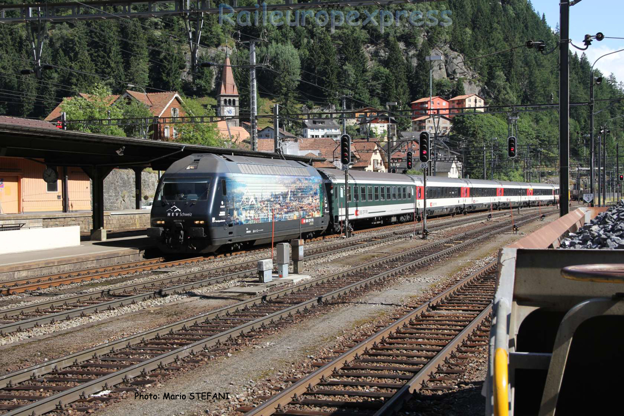 Re 460 023-5 CFF à Göschenen (CH)