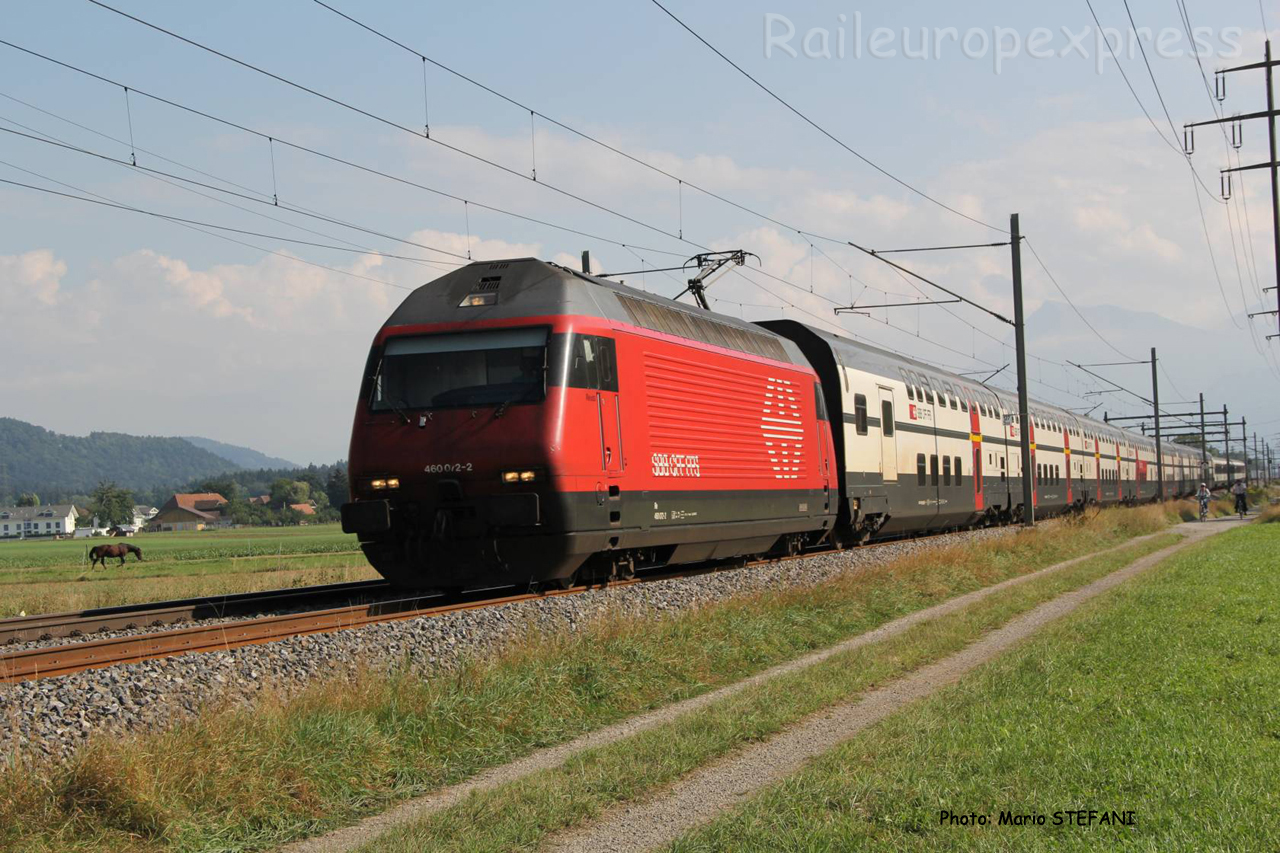 Re 460 072-2 CFF à Kiesen (CH)