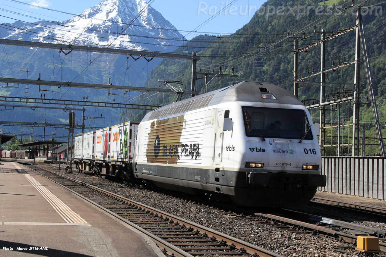 Re 465 016-4 BLS à Erstfeld (CH)