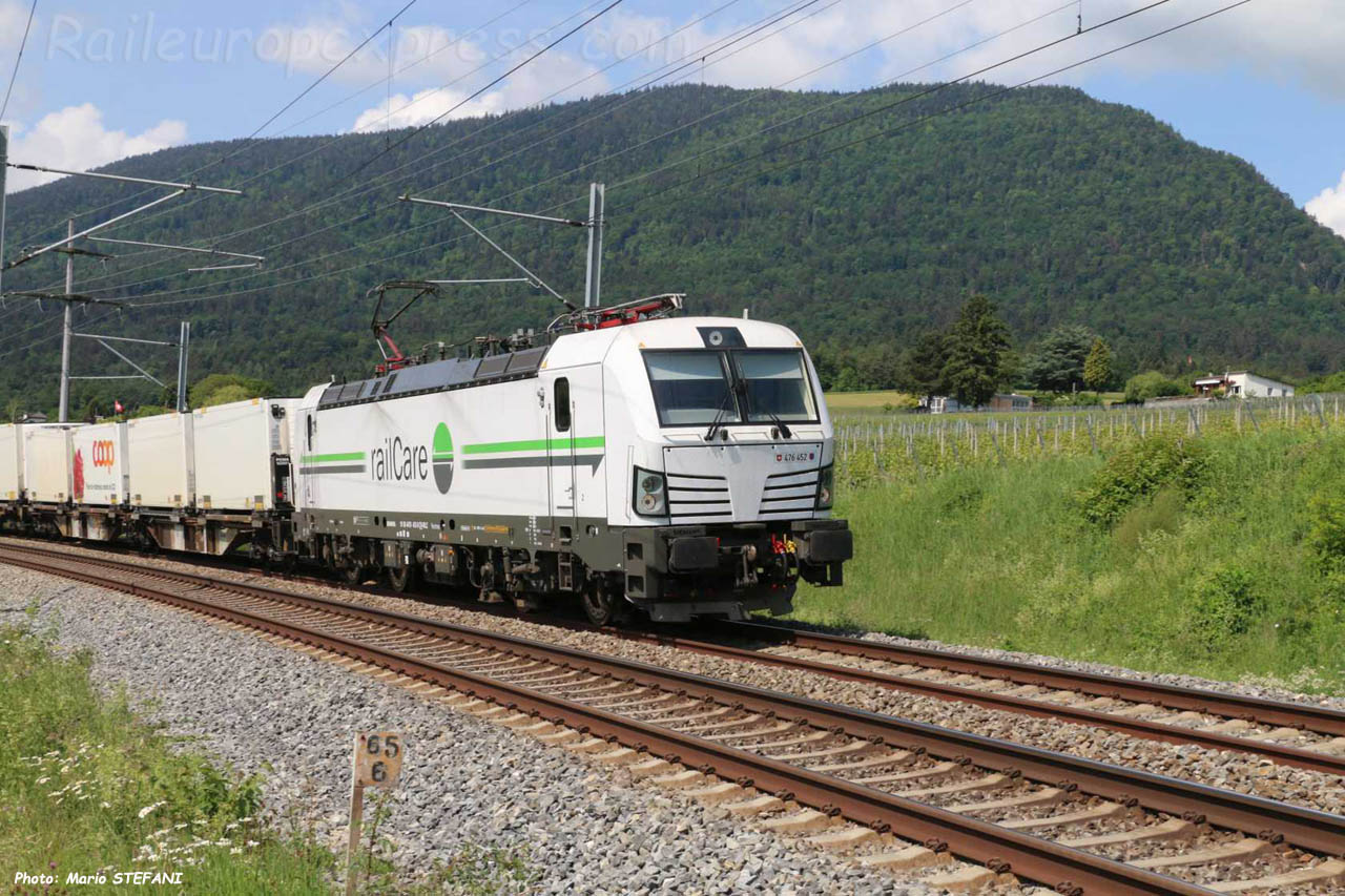 Re 476 452 RailCare à Boudry (CH)