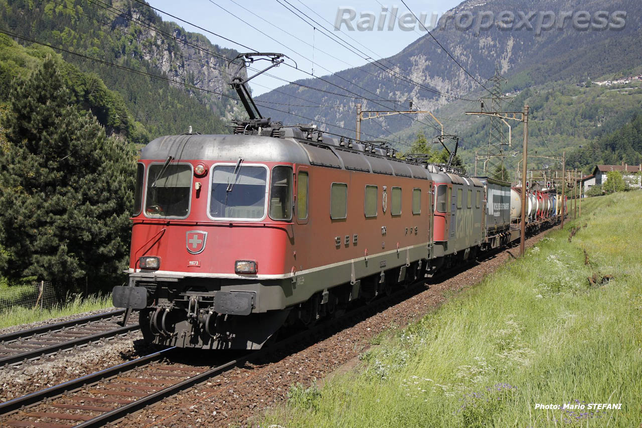 Re 6/6 11673 CFF à Chiggiogna Paese