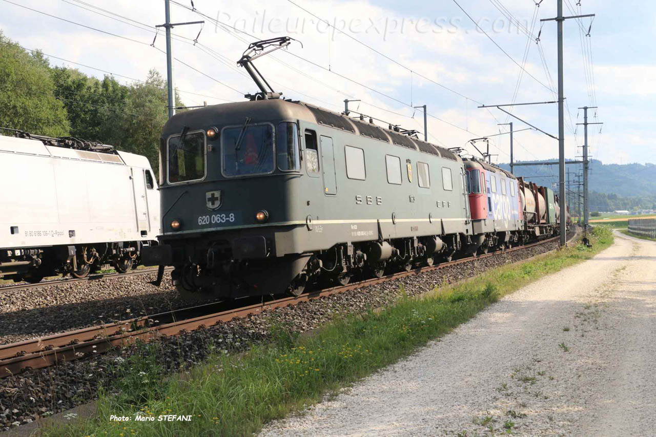 Re 620 063-8 CFF à Mattstetten (CH)