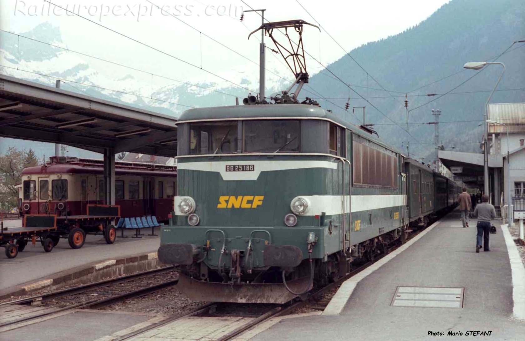 BB 25186 SNCF à Saint Gervais (F-74)