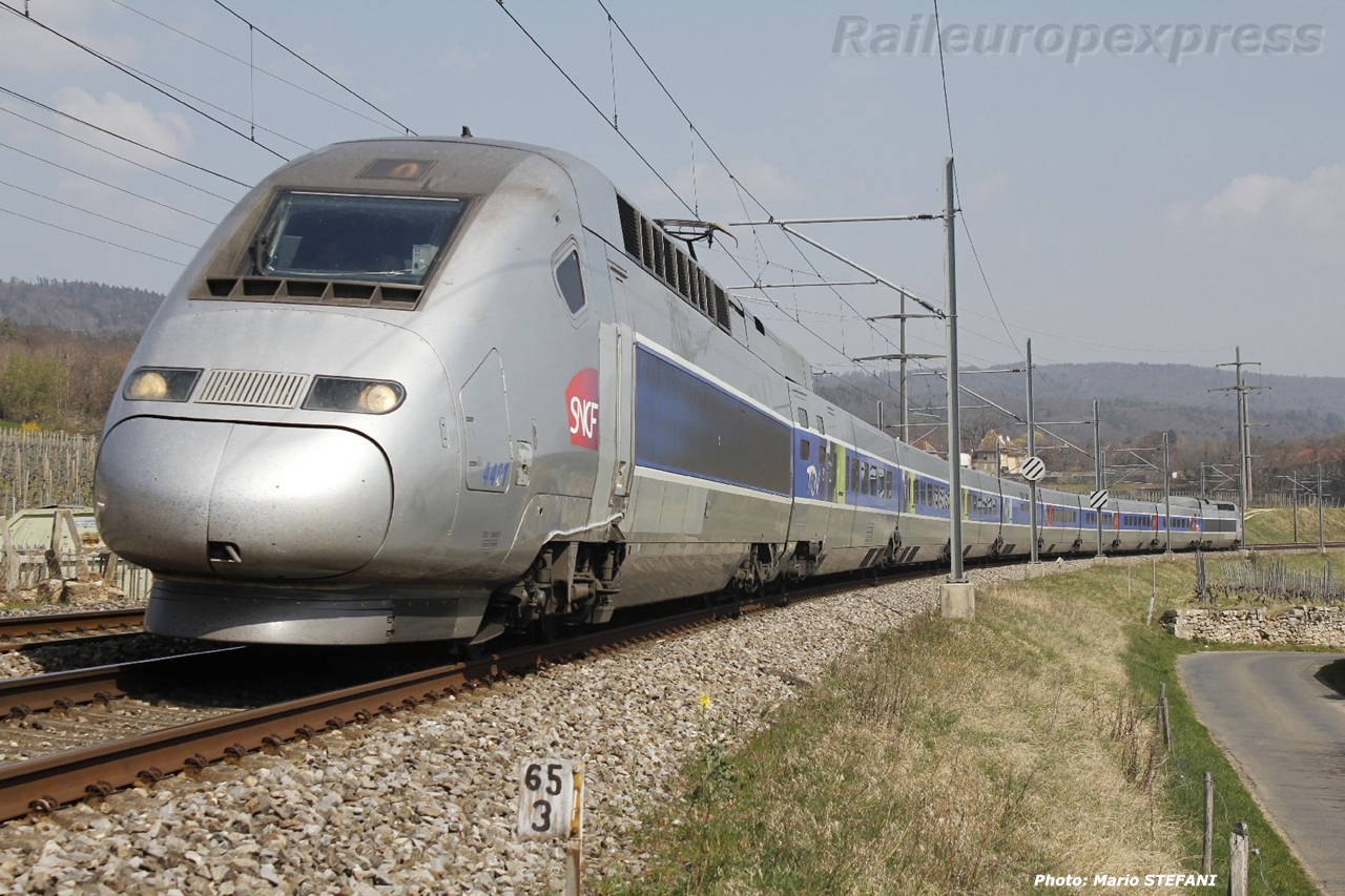 TGV 4401 à Boudry