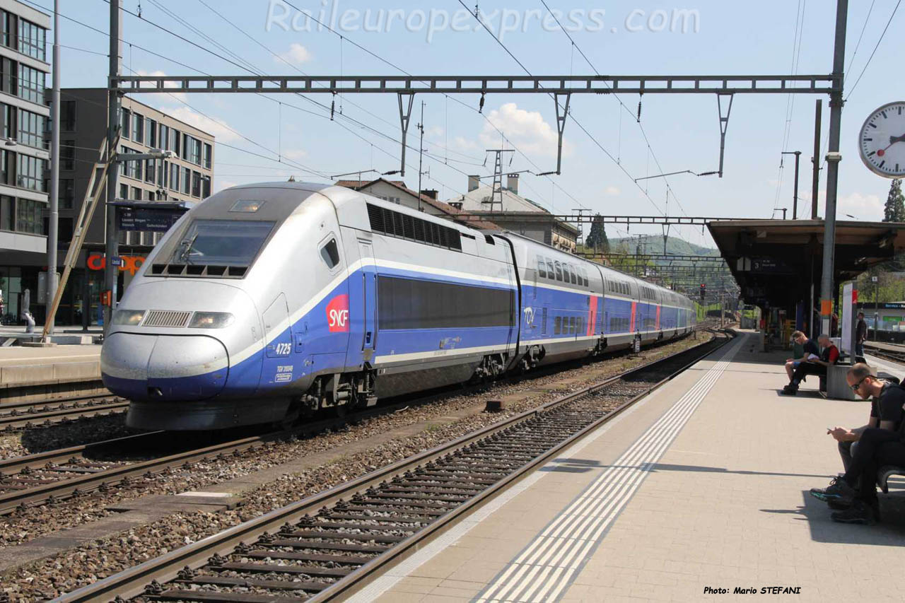 TGV 4725 SNCF à Liestal (CH)