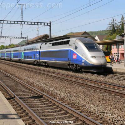 TGV 4728 SNCF à Sissach (CH)