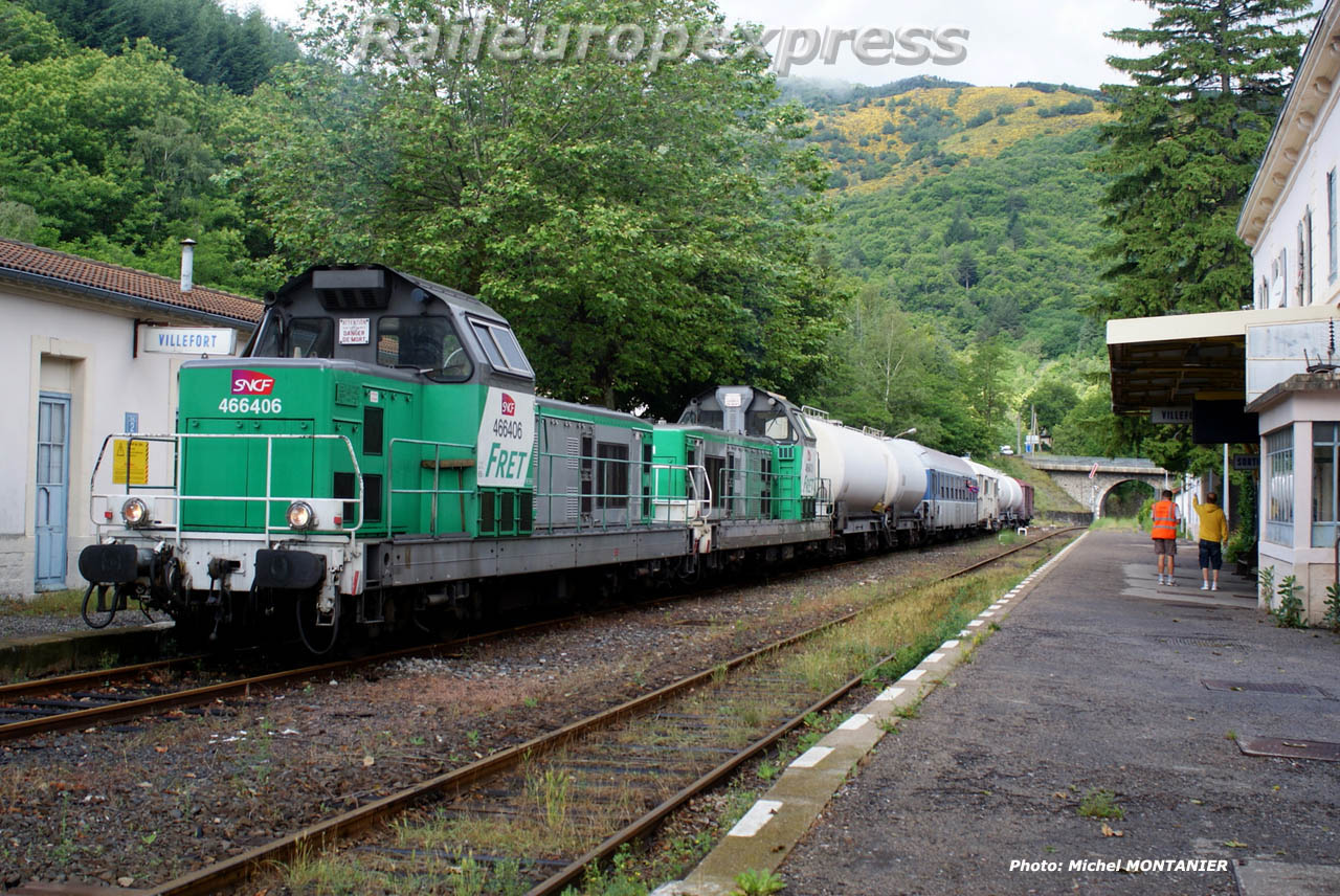 Train desherbeur avec BB 66401 et BB 66406 à Villefort