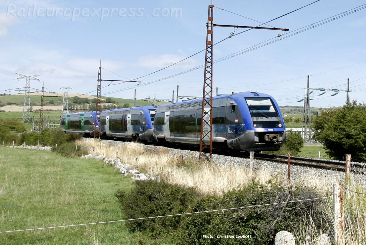 UM 3 d'X 73500 SNCF vers Talizat (F-15)