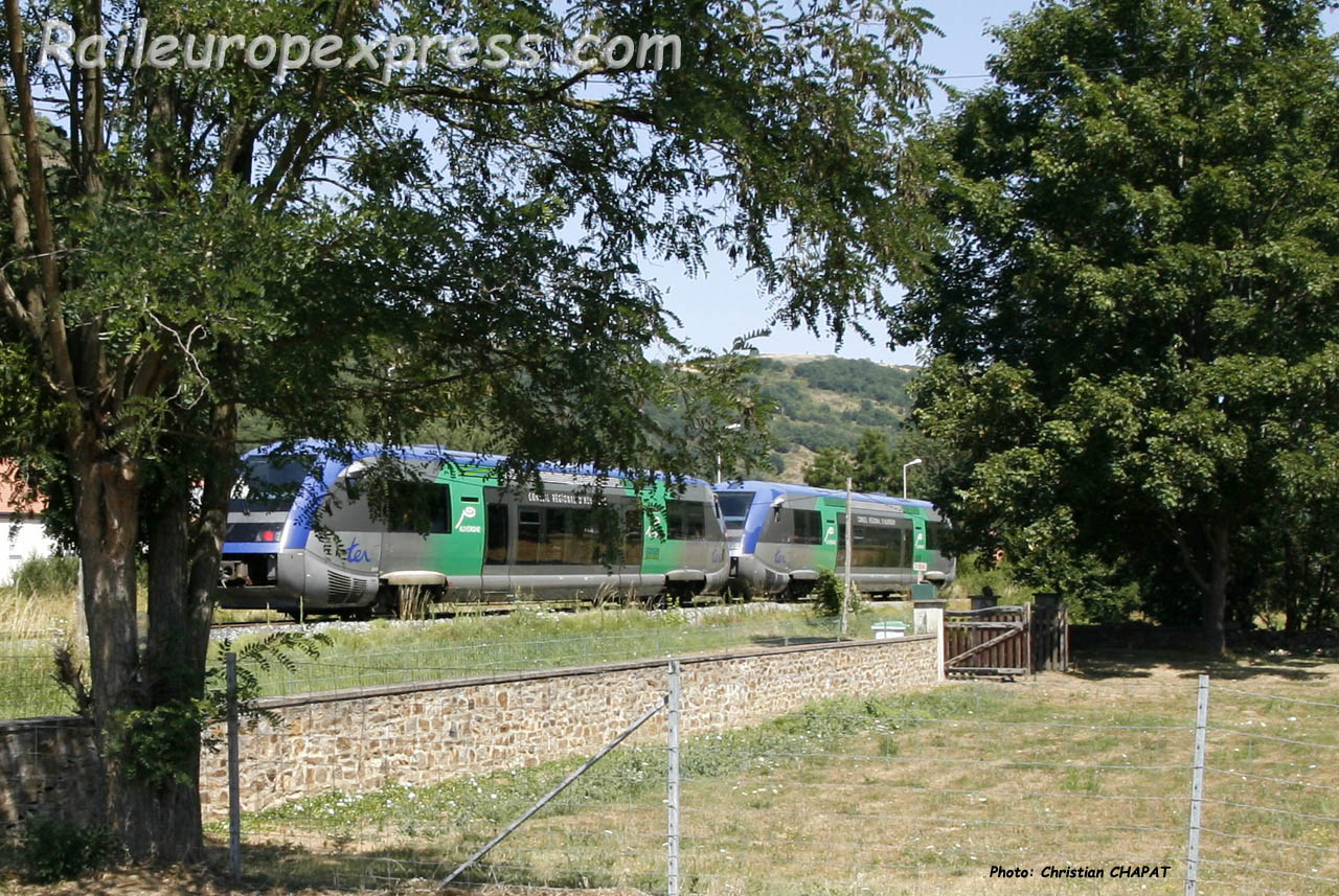 UM d' X 73500 SNCF à Massiac (F-15)