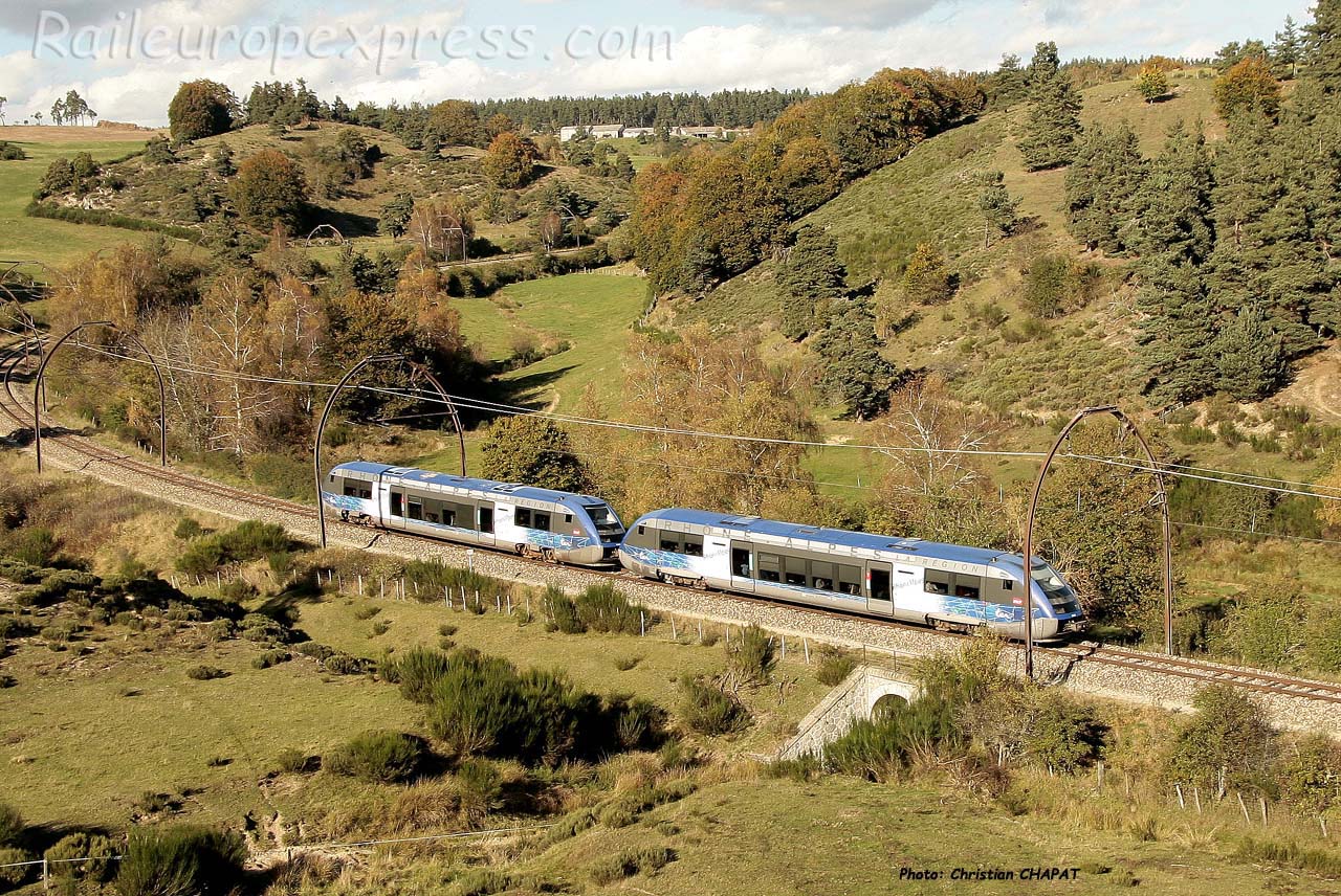 UM d'X 73500 SNCF près de Marvejols (F-48)