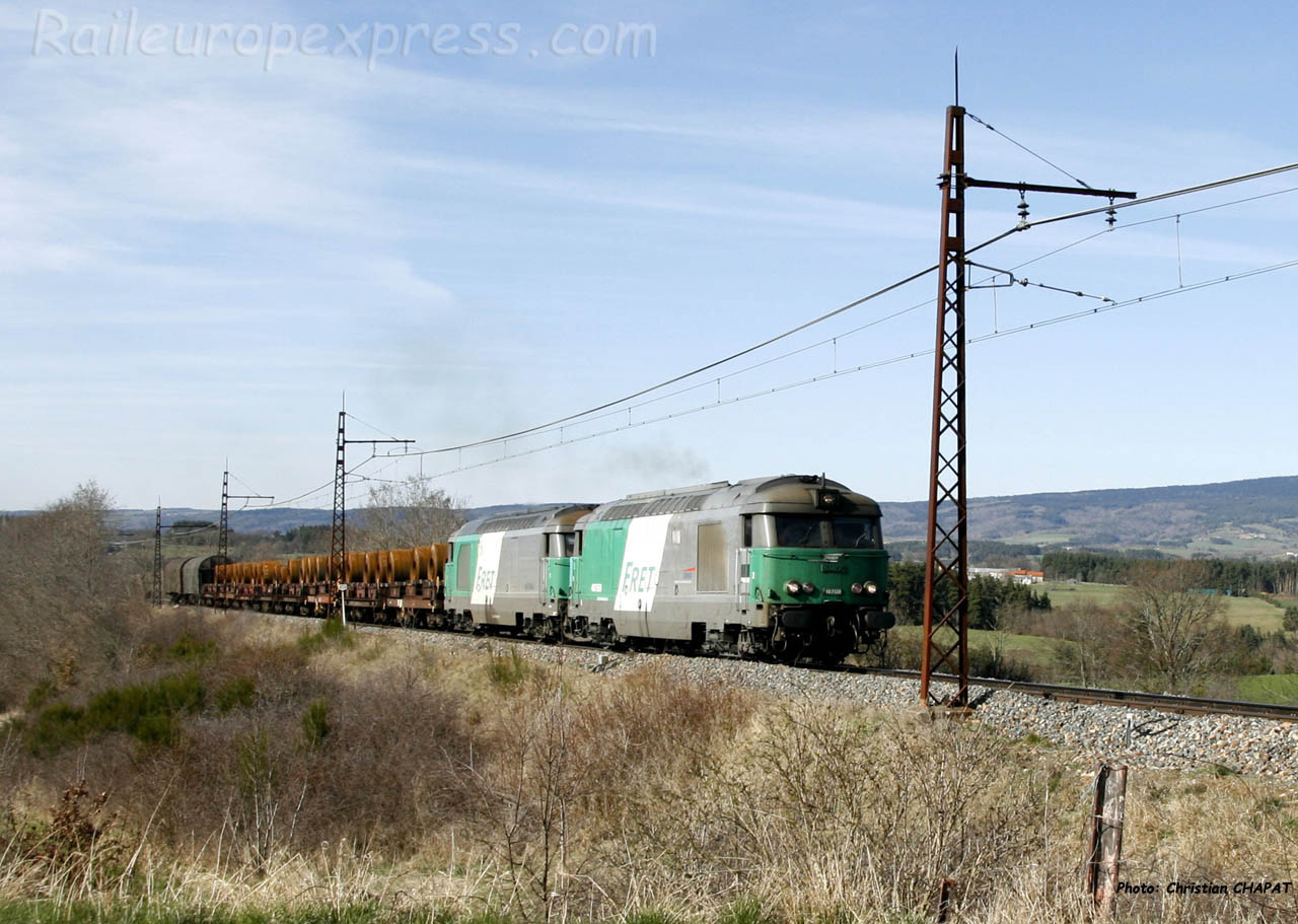 UM de BB 67400 SNCF près de Loubaresse (F-15)