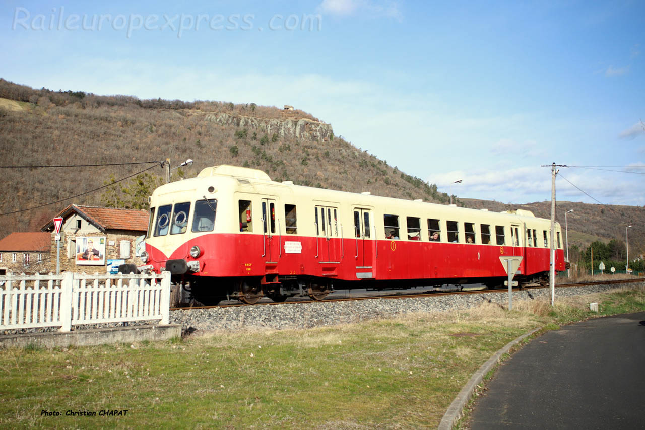 X 2403 SNCF à Massiac (F-15)