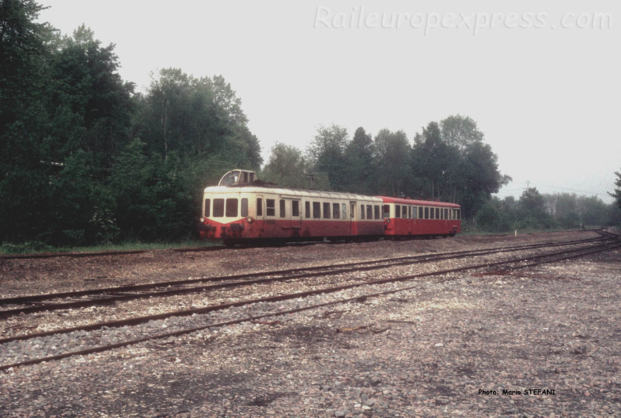 X 3800 SNCF à Farremoutiers (F)